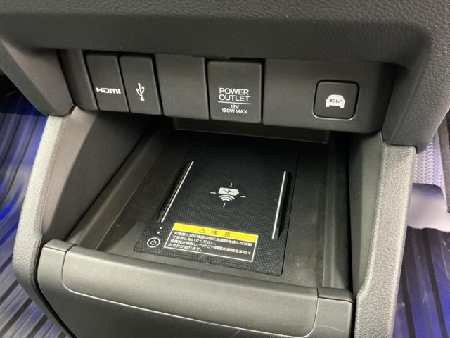 オデッセイハイブリッド ｅ：ＨＥＶアブソルート・ＥＸ　ホンダ認定中古車　純正ドラレコ前後　レザーシート　パワーゲート　クルコン　クリアランスソナー　パワ－シ－ト　両側自動スライドドア　オートライト　Ｒカメラ　スマートキー　オットマン　エアバック　ＥＴＣ（14枚目）