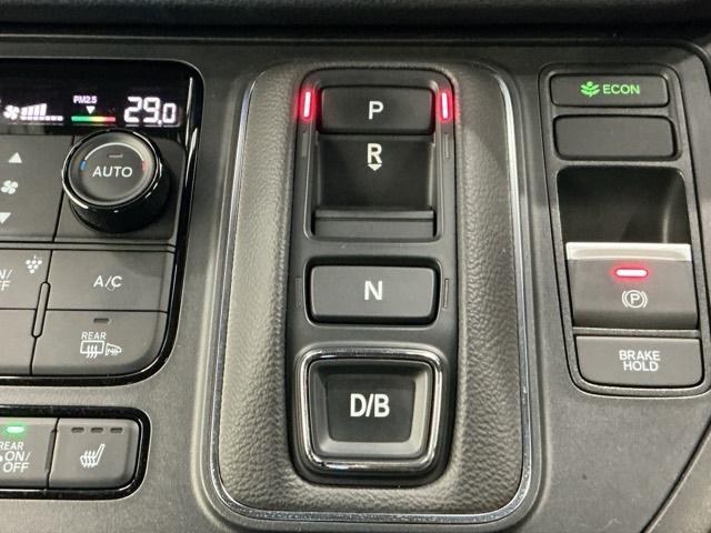 ステップワゴン ｅ：ＨＥＶスパーダプレミアムライン　ホンダ認定中古車　純正ドラレコ前後（10枚目）