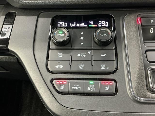 ステップワゴン ｅ：ＨＥＶスパーダプレミアムライン　ホンダ認定中古車　純正ドラレコ前後（12枚目）