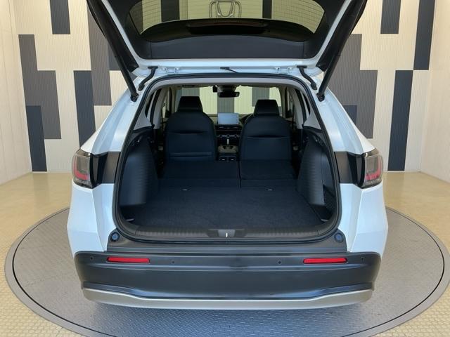 ZR-V X ホンダ認定中古車 デモカー 純正ドラレコ クリアランスソナー 地デジ Bカメ オートクルーズコントロール ESC サイドカーテンエアバック エアコン 整備記録簿 盗難防止装置 LEDライト USB(22枚目)