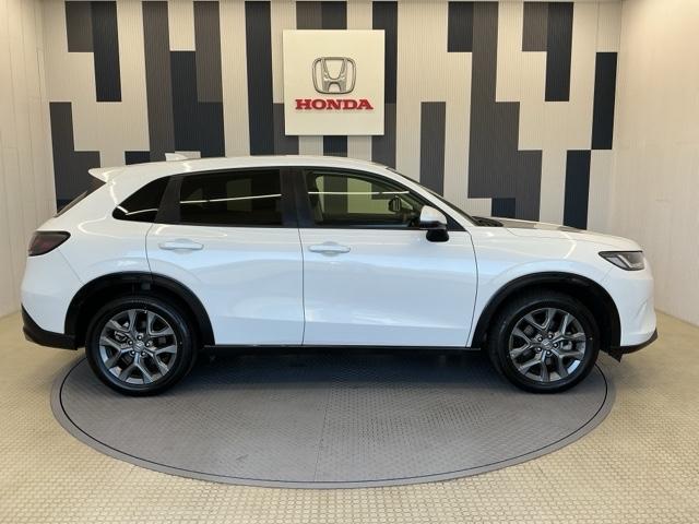 ZR-V X ホンダ認定中古車 デモカー 純正ドラレコ クリアランスソナー 地デジ Bカメ オートクルーズコントロール ESC サイドカーテンエアバック エアコン 整備記録簿 盗難防止装置 LEDライト USB(27枚目)