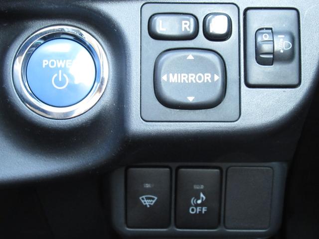 アクア Ｓ　ナビ　ワンセグ　プッシュスタート　社外アルミ　スマートキー　ＥＴＣ　オートエアコン（5枚目）