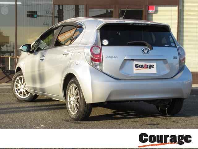 アクア Ｇ　ナビ　バックカメラ　地デジ　Ｂｌｕｅｔｏｏｔｈ　プッシュスタート　スマートキー　社外アルミ　ＥＴＣ　オートエアコン（2枚目）