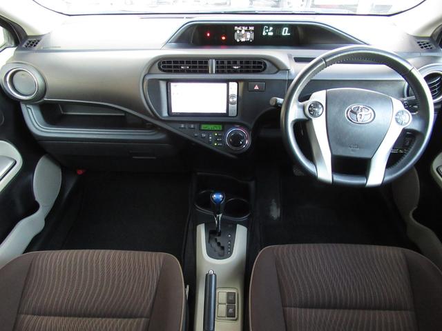 アクア Ｇ　ナビ　バックカメラ　地デジ　Ｂｌｕｅｔｏｏｔｈ　プッシュスタート　スマートキー　社外アルミ　ＥＴＣ　オートエアコン（3枚目）