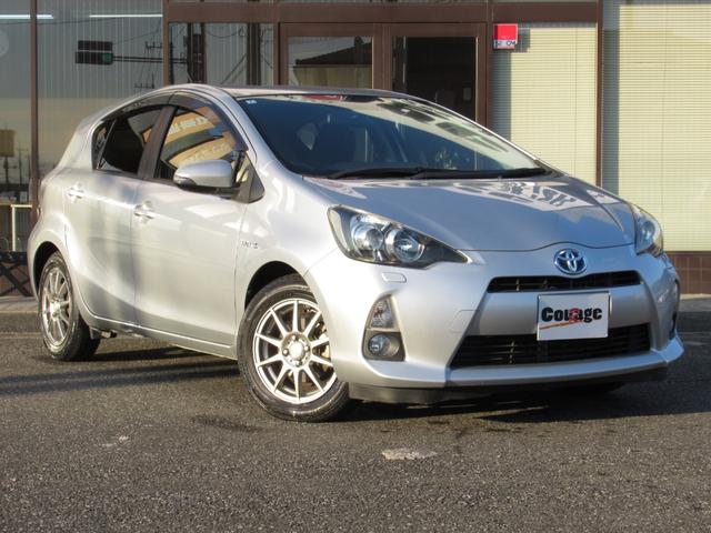 アクア Ｇ　ナビ　バックカメラ　地デジ　Ｂｌｕｅｔｏｏｔｈ　プッシュスタート　スマートキー　社外アルミ　ＥＴＣ　オートエアコン（6枚目）