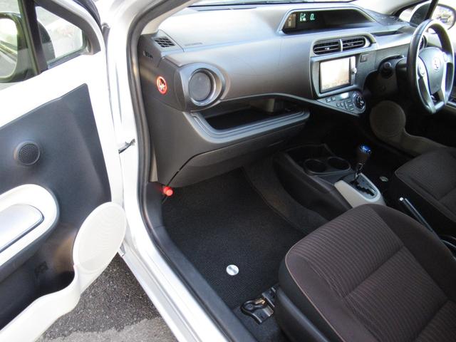 アクア Ｇ　ナビ　バックカメラ　地デジ　Ｂｌｕｅｔｏｏｔｈ　プッシュスタート　スマートキー　社外アルミ　ＥＴＣ　オートエアコン（26枚目）