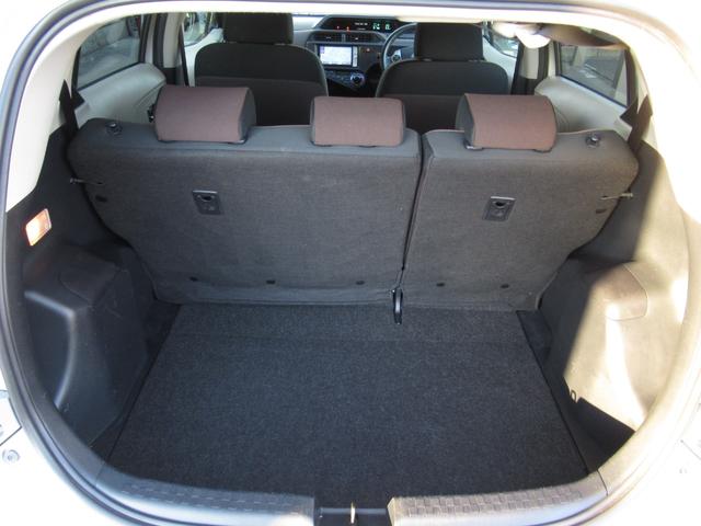 アクア Ｇ　ナビ　バックカメラ　地デジ　Ｂｌｕｅｔｏｏｔｈ　プッシュスタート　スマートキー　社外アルミ　ＥＴＣ　オートエアコン（30枚目）