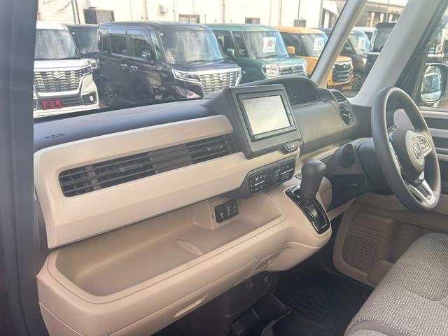 N-BOX G・Lホンダセンシング 4WD Bluetoothオーディオ バックカメラ クルーズコントロール ブレーキサポート レーンキープ ETC 前席シートヒーター LEDヘッドライト オートライト ステアリングリモコン(46枚目)