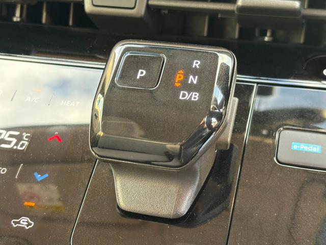 サクラ X Bluetoothオーディオ ブレーキサポート アラウンドビューモニター ディスプレイオーディオ ステアリングリモコン ETC LEDヘッドライト オートライト オートハイビーム プッシュスタート(33枚目)