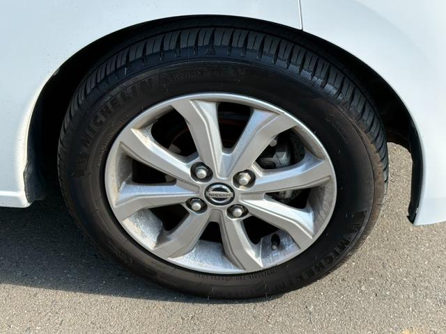 デイズ Ｘ　純正メモリーナビ　Ｂｌｕｅｔｏｏｔｈオーディオ　アラウンドビューモニター　ステアリングスイッチ　アイドリングストップ　衝突軽減ブレーキ　コーナーセンサー　オートライト　ＥＴＣ　純正１４インチＡＷ（26枚目）