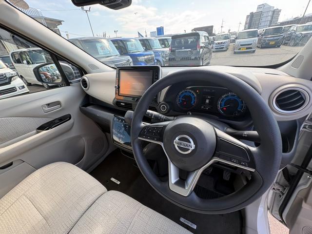 デイズ Ｘ　純正メモリーナビ　Ｂｌｕｅｔｏｏｔｈオーディオ　アラウンドビューモニター　ステアリングスイッチ　アイドリングストップ　衝突軽減ブレーキ　コーナーセンサー　オートライト　ＥＴＣ　純正１４インチＡＷ（28枚目）