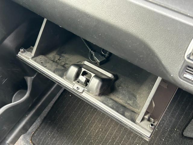 ワゴンR ハイブリッドFZ バックカメラ Bluetoothオーディオ ブレーキサポート シートヒーター ETC コーナーセンサー アイドリングストップ ワンセグ プッシュスタート 電格ミラー ウィンカーミラー CD DVD(33枚目)