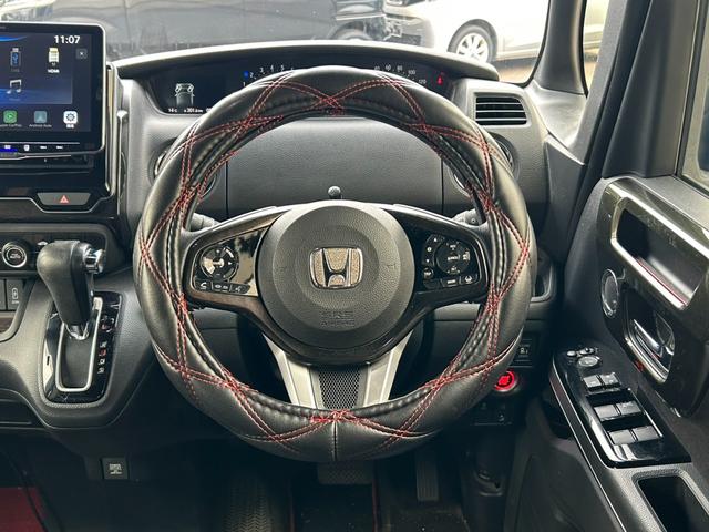 N-BOXカスタム G・EXターボホンダセンシング 社外オーディオ バックカメラ ACC 半革シート 両側パワスラ ETC LEDヘッドライト ブレーキサポートフォグランプ アイドリングストップ オートライト 社外16AW ステアリングリモコン(6枚目)