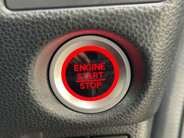 N-BOXカスタム G・EXターボホンダセンシング 社外オーディオ バックカメラ ACC 半革シート 両側パワスラ ETC LEDヘッドライト ブレーキサポートフォグランプ アイドリングストップ オートライト 社外16AW ステアリングリモコン(17枚目)