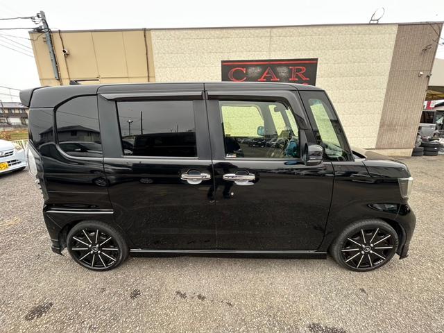 N-BOXカスタム G・EXターボホンダセンシング 社外オーディオ バックカメラ ACC 半革シート 両側パワスラ ETC LEDヘッドライト ブレーキサポートフォグランプ アイドリングストップ オートライト 社外16AW ステアリングリモコン(25枚目)