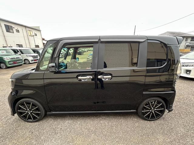 N-BOXカスタム G・EXターボホンダセンシング 社外オーディオ バックカメラ ACC 半革シート 両側パワスラ ETC LEDヘッドライト ブレーキサポートフォグランプ アイドリングストップ オートライト 社外16AW ステアリングリモコン(26枚目)