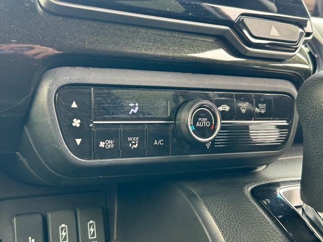 N-BOXカスタム G・EXターボホンダセンシング 社外オーディオ バックカメラ ACC 半革シート 両側パワスラ ETC LEDヘッドライト ブレーキサポートフォグランプ アイドリングストップ オートライト 社外16AW ステアリングリモコン(36枚目)