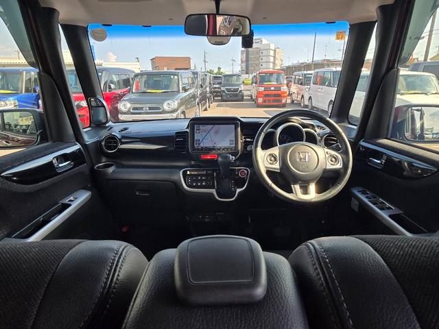 Ｎ－ＢＯＸカスタム Ｇ・ターボＬパッケージ　純正ナビ　両側パワースライドドア　バックカメラ　ＥＴＣ　Ｂｌｕｅｔｏｏｔｈ　ブレーキサポート　ステアリングリモコン　ターボ　ハーフレザーシート　クルーズコントロール　フルセグテレビ　オートライト（2枚目）