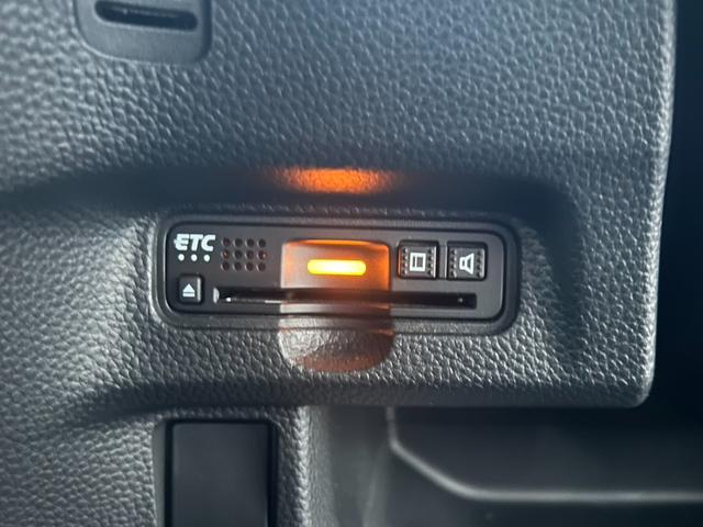 Ｎ－ＢＯＸカスタム Ｇ・Ｌホンダセンシング　社外ナビ　バックカメラ　フルセグ　ＬＥＤヘッドライト　ＥＴＣ　ＡＣＣ　レーンキープ　純正１４ＡＷ　パワスラ　ブレーキサポート　フォグランプ　ウィンカーミラー　プッシュスタート　オートライト（9枚目）