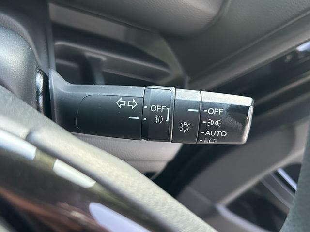 Ｎ－ＢＯＸカスタム Ｇ・Ｌホンダセンシング　社外ナビ　バックカメラ　フルセグ　ＬＥＤヘッドライト　ＥＴＣ　ＡＣＣ　レーンキープ　純正１４ＡＷ　パワスラ　ブレーキサポート　フォグランプ　ウィンカーミラー　プッシュスタート　オートライト（12枚目）