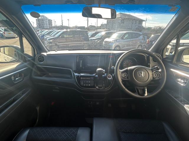 Ｎ－ＷＧＮカスタム Ｇ・ターボパッケージ　バックカメラ　クルーズコントロール　ＨＩＤヘッドライト　ＥＴＣ　フォグランプ　オートライト　フルセグ　Ｂｌｕｅｔｏｏｔｈ　パドルシフト　純正アルミホイール（5枚目）