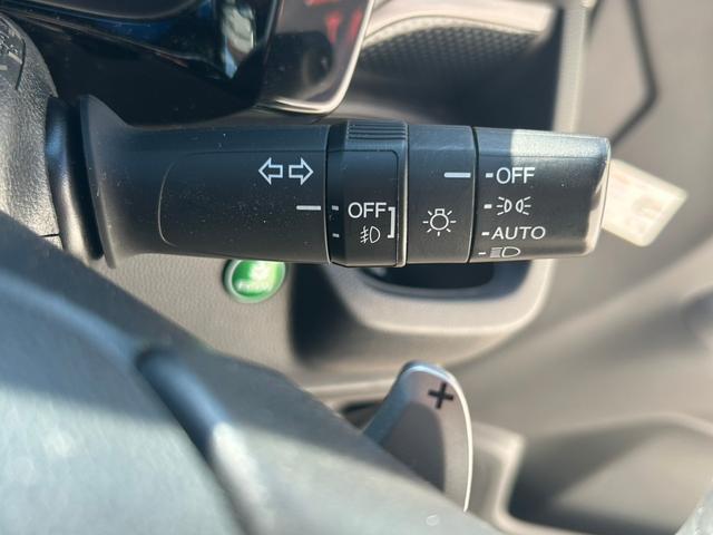 Ｎ－ＷＧＮカスタム Ｇ・ターボパッケージ　バックカメラ　クルーズコントロール　ＨＩＤヘッドライト　ＥＴＣ　フォグランプ　オートライト　フルセグ　Ｂｌｕｅｔｏｏｔｈ　パドルシフト　純正アルミホイール（11枚目）