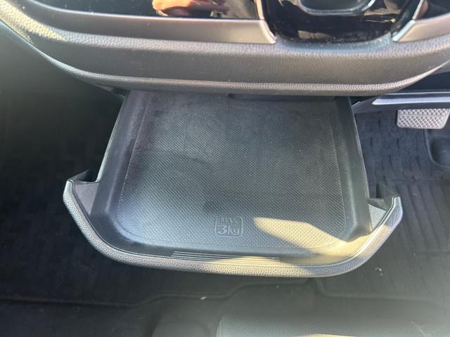 Ｎ－ＷＧＮカスタム Ｇ・ターボパッケージ　バックカメラ　クルーズコントロール　ＨＩＤヘッドライト　ＥＴＣ　フォグランプ　オートライト　フルセグ　Ｂｌｕｅｔｏｏｔｈ　パドルシフト　純正アルミホイール（32枚目）