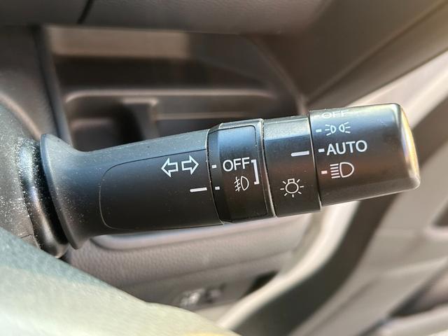 Ｎ－ＢＯＸカスタム Ｇ・ＥＸホンダセンシング　アダプティブクルーズコントロール　オートＬＥＤヘッドライト　バックカメラ　Ｂｌｕｅｔｏｏｔｈオーディオ　ブレーキサポート　パワースライドドア　純正アルミホイール　レーンキープ　アイドリングストップ（11枚目）