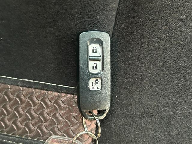 Ｎ－ＢＯＸカスタム Ｇ・ＥＸホンダセンシング　アダプティブクルーズコントロール　オートＬＥＤヘッドライト　バックカメラ　Ｂｌｕｅｔｏｏｔｈオーディオ　ブレーキサポート　パワースライドドア　純正アルミホイール　レーンキープ　アイドリングストップ（15枚目）