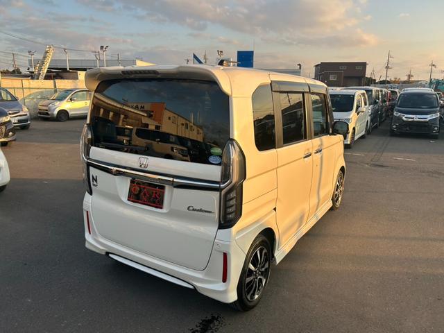 Ｎ－ＢＯＸカスタム Ｇ・ＥＸホンダセンシング　アダプティブクルーズコントロール　オートＬＥＤヘッドライト　バックカメラ　Ｂｌｕｅｔｏｏｔｈオーディオ　ブレーキサポート　パワースライドドア　純正アルミホイール　レーンキープ　アイドリングストップ（21枚目）