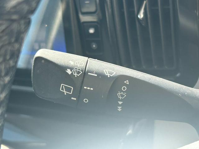 ムーヴキャンバス Ｘブラックアクセントリミテッド　ＳＡＩＩＩ　純正ナビ　Ｂｌｕｅｔｏｏｔｈオーディオ　両側パワースライドドア　ＥＴＣ　ブレーキサポート　オートライト　オートハイビーム　ステアリングリモコン　フルセグテレビ　アイドリングストップ　スマートキー（16枚目）