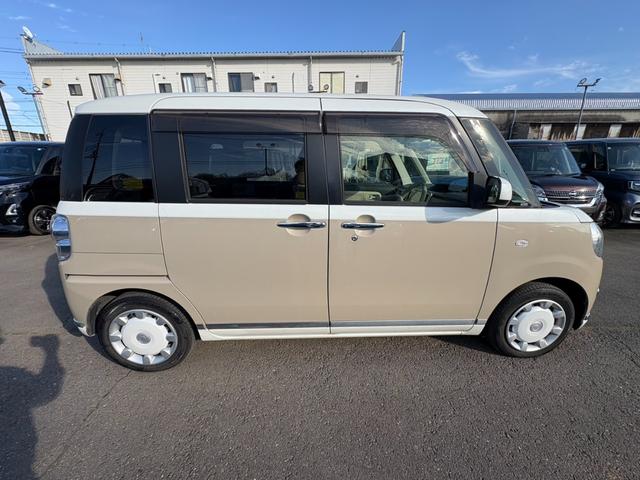 ムーヴキャンバス Ｇメイクアップリミテッド　ＳＡＩＩＩ　純正ナビ　Ｂｌｕｅｔｏｏｔｈオーディオ　両側パワースライドドア　ＥＴＣ　アラウンドビューモニター　ブレーキサポート　アイドリングストップ　フルセグテレビ　ステアリングリモコン　オートライト（23枚目）