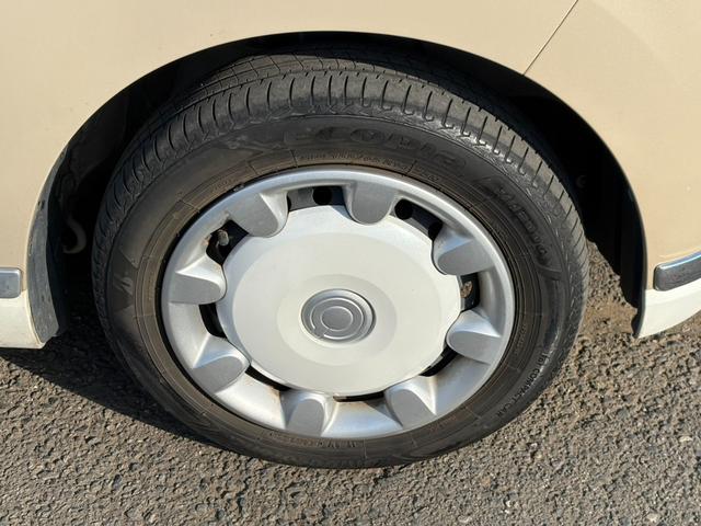 ムーヴキャンバス Ｇメイクアップリミテッド　ＳＡＩＩＩ　純正ナビ　Ｂｌｕｅｔｏｏｔｈオーディオ　両側パワースライドドア　ＥＴＣ　アラウンドビューモニター　ブレーキサポート　アイドリングストップ　フルセグテレビ　ステアリングリモコン　オートライト（28枚目）