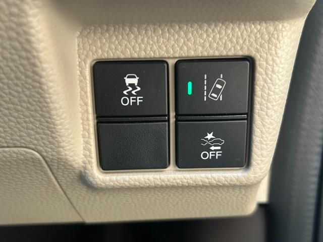 Ｎ－ＢＯＸ Ｇ・Ｌホンダセンシング　アダプティブクルーズコントロール　ブレーキサポート　バックカメラ　Ｂｌｕｅｔｏｏｔｈオーディオ　オートＬＥＤヘッドライト　両側電動スライドドア　アイドリングストップ　ステアリングリモコン　レーンキープ（10枚目）