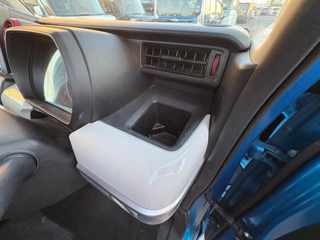 スペーシア ハイブリッドＸ　両側電動スライドドア　フルセグナビ　Ｂｌｕｅｔｏｏｔｈオーディオ　レーンキープ　シートヒーター　ブレーキサポート　アイドリングストップ　オートライト　ＥＴＣ　電格ミラー　ＣＤ　ＤＶＤ　ＳＤ（29枚目）