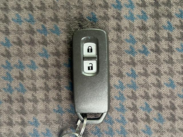 Ｎ－ＯＮＥ スタンダード・Ｌ　順正ナビ　バックカメラ　衝突軽減ブレーキ　ＨＩＤヘッドライト　ＥＴＣ　フルセグ　Ｂｌｕｅｔｏｏｔｈ　ステアリングスイッチ　電動格納ミラー　オートライト　アイドリングストップ　プッシュスタート（18枚目）