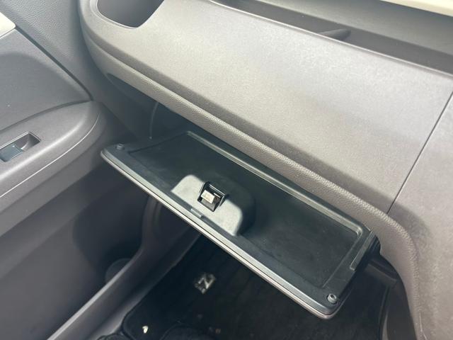 Ｎ－ＯＮＥ スタンダード・Ｌ　順正ナビ　バックカメラ　衝突軽減ブレーキ　ＨＩＤヘッドライト　ＥＴＣ　フルセグ　Ｂｌｕｅｔｏｏｔｈ　ステアリングスイッチ　電動格納ミラー　オートライト　アイドリングストップ　プッシュスタート（35枚目）