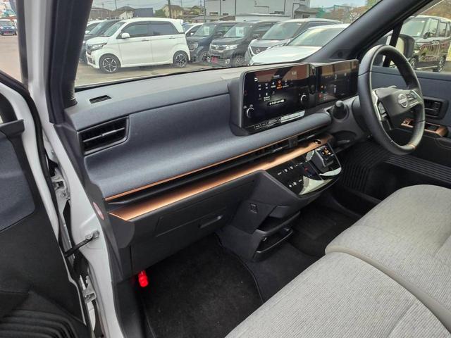 サクラ Ｇ　アダプティブクルーズコントロール　ブレーキサポート　ＬＥＤヘッドライト　運転席シートヒーター　オートライト　オートハイビーム　純正アルミホイール　ＥＴＣ２．０　Ｂｌｕｅｔｏｏｔｈ　アラウンドビュー（53枚目）