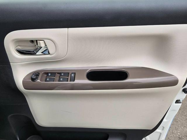 ムーヴキャンバス Ｘリミテッドメイクアップ　ＳＡＩＩ　純正メモリーナビ　Ｂｌｕｅｔｏｏｔｈオーディオ　バックカメラ　フルセグ　両側パワースライドドア　アイドリングストップ　衝突軽減ブレーキ　ＥＴＣ　オートライト　社外１４インチＡＷ（42枚目）