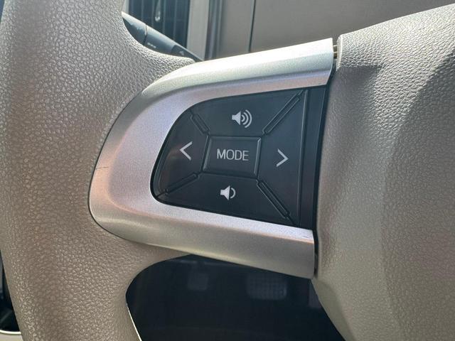 ムーヴキャンバス Ｘリミテッドメイクアップ　ＳＡＩＩ　両側パワースライドドア　衝突軽減ブレーキ　Ｂｌｕｅｔｏｏｔｈ　フルセグ　ステアリングスイッチ　オートライト　フォグランプ　アイドリングストップ　プッシュスタート　電動格納ミラー　社外アルミホイール（6枚目）