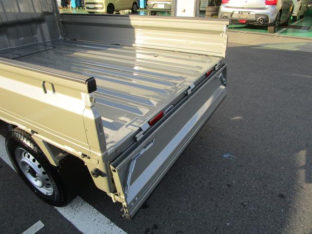 キャリイトラック KCエアコン・パワステ農繁 7型 4AT 4WD ラジオ 4AT パートタイム4WD 前後ブレーキサポート リアパーキングソナー オートライト オートハイビーム ラジオ キーレス LEDルームランプ&LED作業灯 アイドリングストップ 農家特化仕様(22枚目)