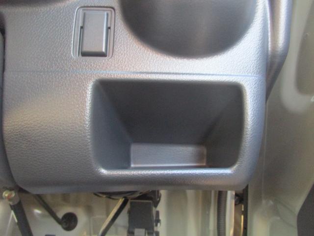 キャリイトラック KCエアコン・パワステ農繁 7型 4AT 4WD ラジオ 4AT パートタイム4WD 前後ブレーキサポート リアパーキングソナー オートライト オートハイビーム ラジオ キーレス LEDルームランプ&LED作業灯 アイドリングストップ 農家特化仕様(33枚目)