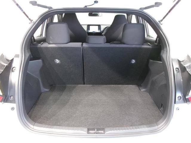 ヤリス Ｘ　４ＷＤ　メモリーナビ　ミュージックプレイヤー接続可　バックカメラ　衝突被害軽減システム　ＥＴＣ　記録簿（16枚目）