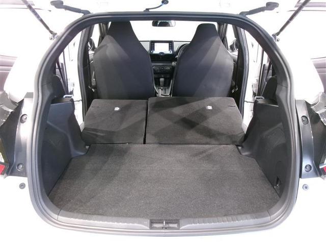 ヤリス Ｘ　４ＷＤ　メモリーナビ　ミュージックプレイヤー接続可　バックカメラ　衝突被害軽減システム　ＥＴＣ　記録簿（17枚目）