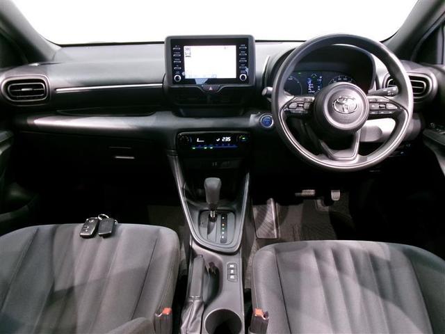 ヤリス ハイブリッドＸ　メモリーナビ　ミュージックプレイヤー接続可　バックカメラ　衝突被害軽減システム　ＥＴＣ　記録簿（4枚目）
