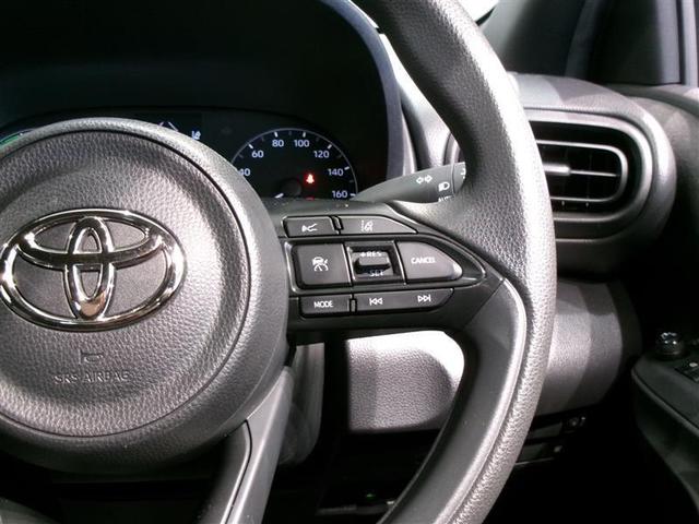 ヤリス ハイブリッドＸ　メモリーナビ　ミュージックプレイヤー接続可　バックカメラ　衝突被害軽減システム　ＥＴＣ　記録簿（11枚目）