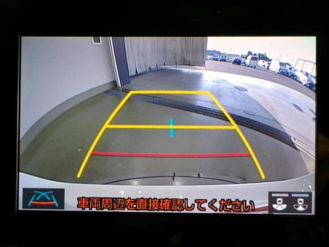 ヤリス Ｘ　メモリーナビ　ミュージックプレイヤー接続可　バックカメラ　衝突被害軽減システム　ＥＴＣ（8枚目）