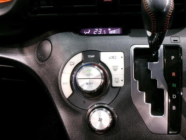 シエンタ ハイブリッドＧ　クエロ　フルセグ　メモリーナビ　ＤＶＤ再生　バックカメラ　衝突被害軽減システム　ＥＴＣ　両側電動スライド　ＬＥＤヘッドランプ　乗車定員７人　３列シート　ワンオーナー　記録簿（9枚目）