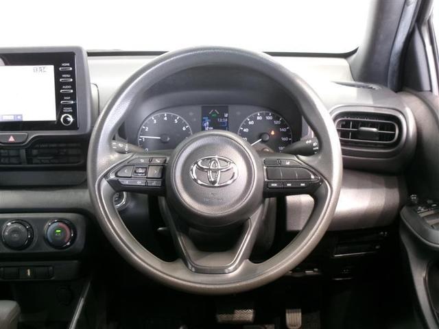 ヤリス Ｘ　トヨタ認定中古車　メモリーナビ　ミュージックプレイヤー接続可　バックカメラ　衝突被害軽減システム　ＥＴＣ　記録簿（5枚目）