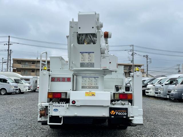 ダイナトラック 　タダノ高所作業車　ＡＴ１４６ＴＥ　１４．６ｍ　電工仕様　自動格納　車両総重量７５１５ｋｇ　ラジオ　バックカメラ　左電格ミラー　ＥＳスタート　ＤＰＲ　ヘッドライトレベライザー（4枚目）